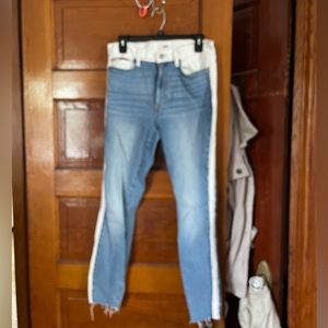 Tommy Hilfiger size 6 jeans with white side stripe